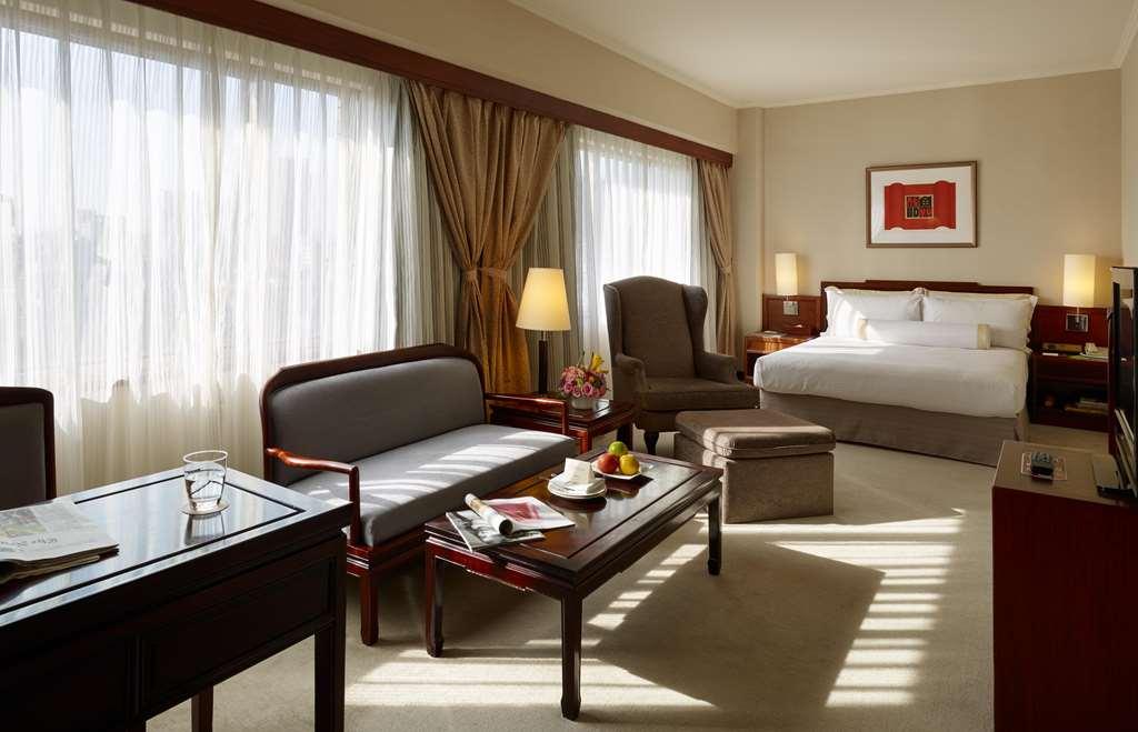 The Howard Plaza Hotel Тайпей Стая снимка A room at the hotel