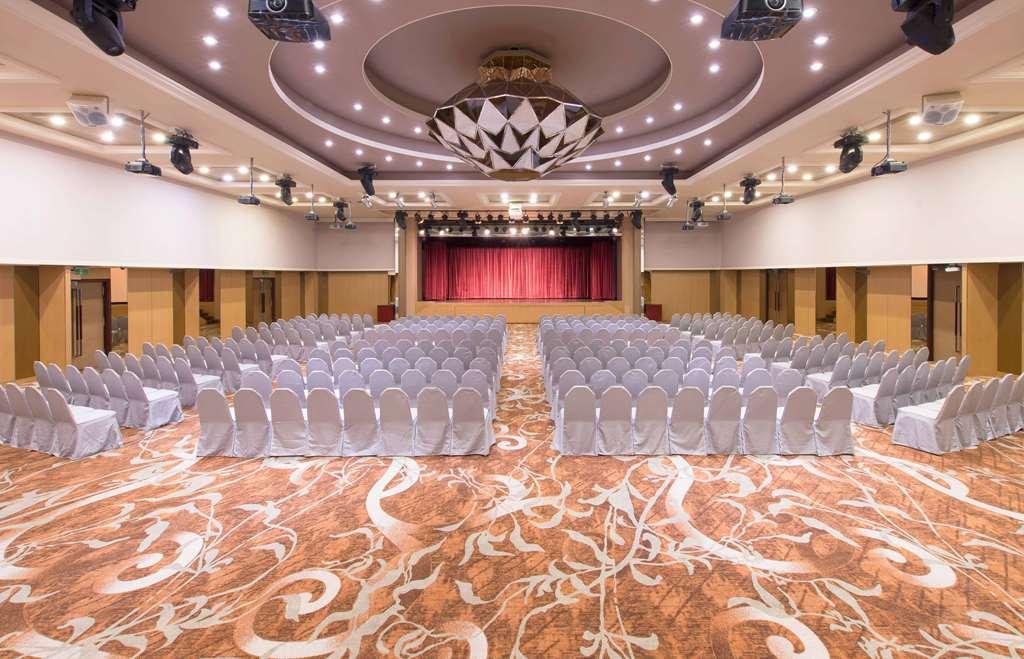 The Howard Plaza Hotel Тайпей Съоръжения снимка The Grand Ballroom